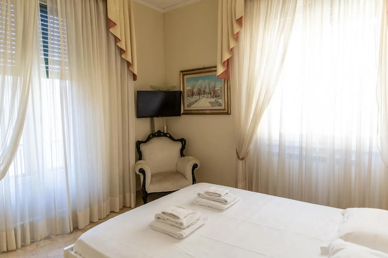 Apartment Classic 1Br Outside Ztl & 10 Min From Center Florence